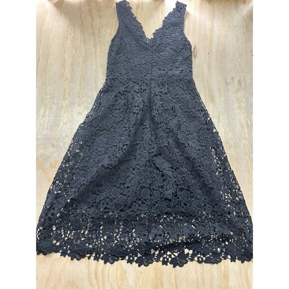 ASTR The Label lace dress midi Black Eyelet Cut Out Sleeveless Little M Flowy - Picture 3 of 5